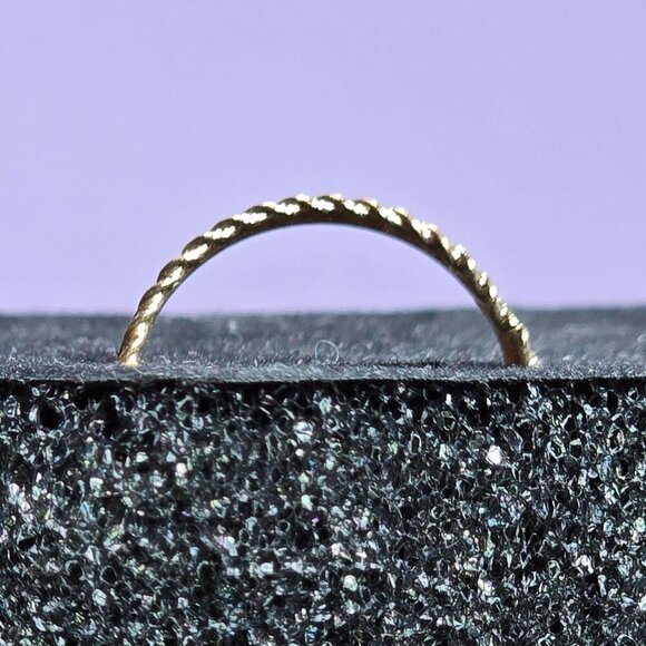 Golden Twisted & Smooth Stacking Rings Set Size 8 (NWOT) - Picture 3 of 5